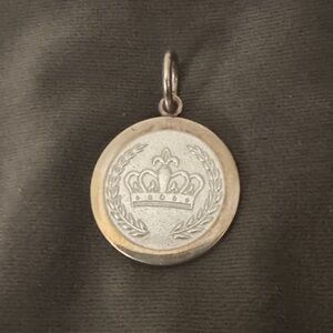 Silver Crown LOLA Pendant